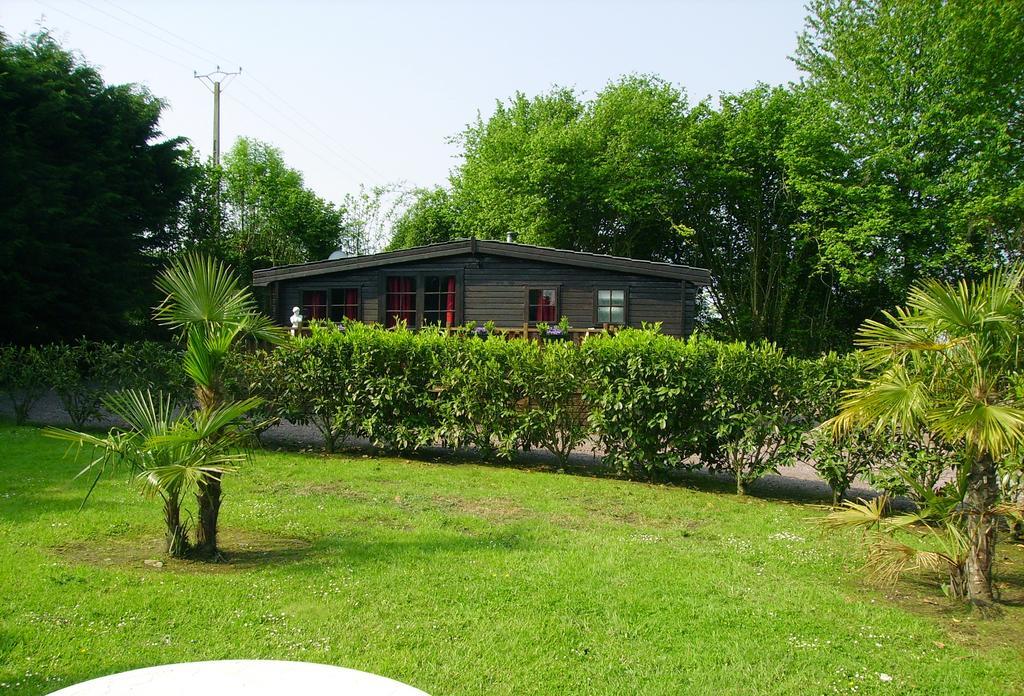 Gites - Domaine De Geffosse Pont-l'Eveque  Room photo